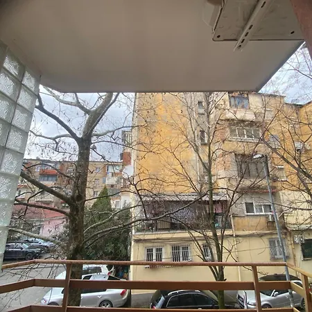 Brryli Ap * Тирана